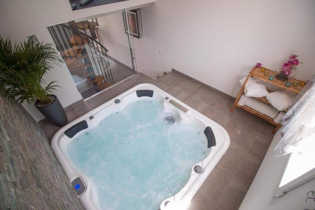 Bulle D'Eden Hotel La Seyne-sur-Mer Eksteriør billede